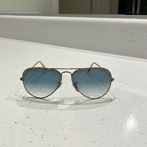 Ray Ban gradient sunglasses Aviators